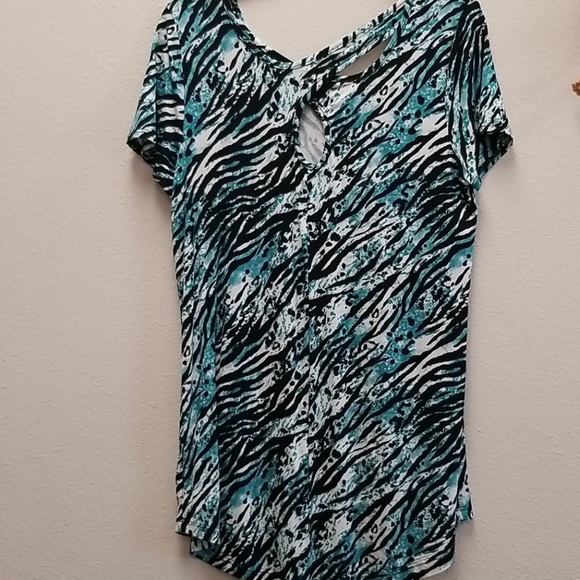 Adorable top by Be Stage NWT L - Picture 5 of 5